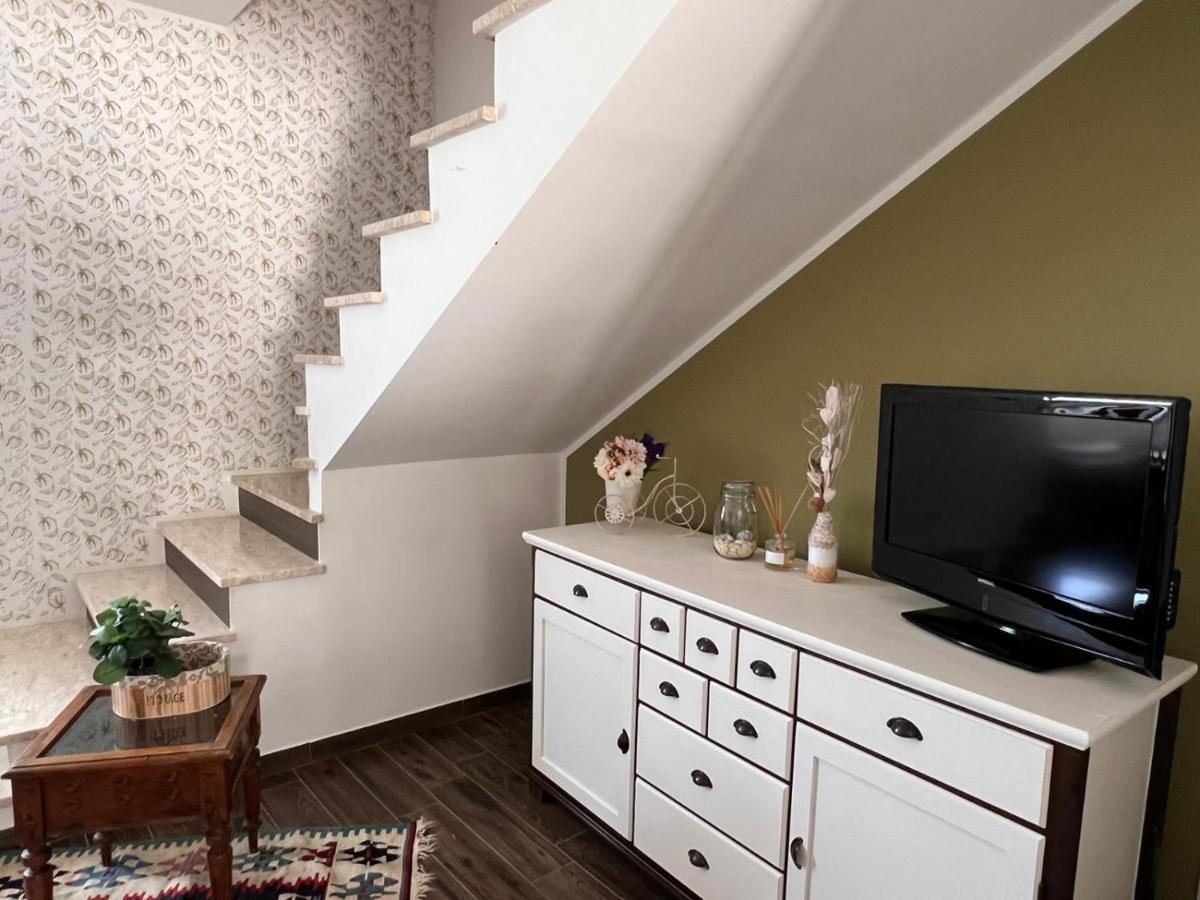La Casa Di Gigi Lägenhet Fossa Exteriör bild