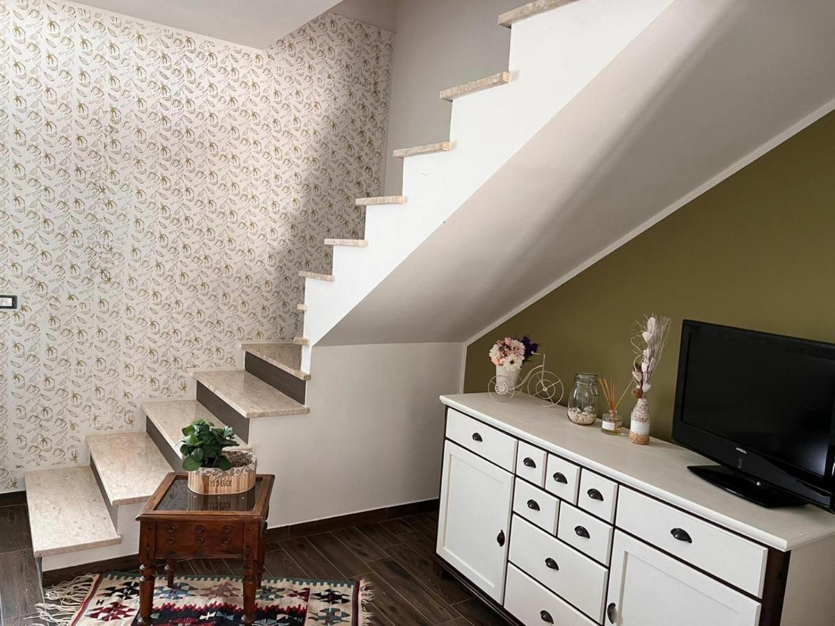 La Casa Di Gigi Lägenhet Fossa Exteriör bild